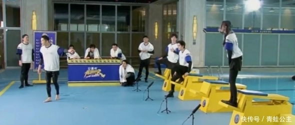 宋雨琦|《奔跑吧》做弹椅游戏时,baby不敢却无人替,宋雨琦被多人关照