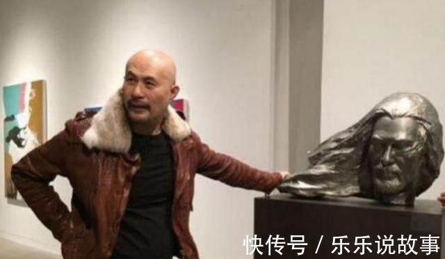 徐锦江&一辈子都在“玩”艺术的徐锦江,随手画了一幅素描!就卖了80万!