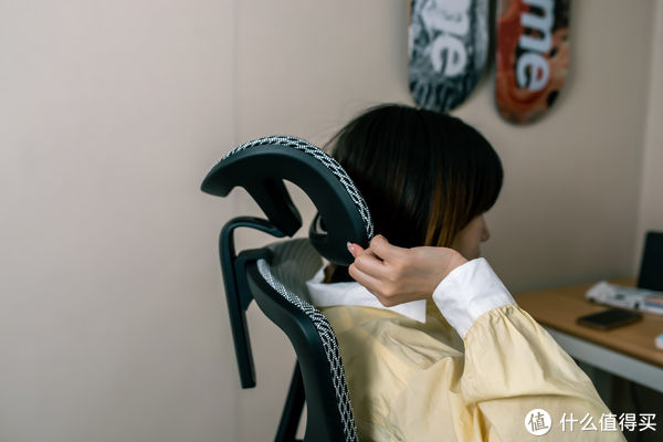 脚托|贴得紧,撑得住,工作一天不再腰酸背痛!达宝利 Ergosmart 精英版人体工学椅分享