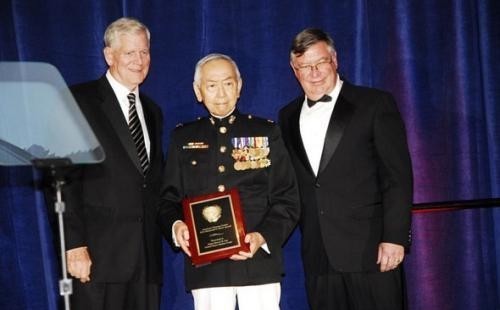 华裔|此人是美国第一位华裔指挥官,因对志愿军做了一件事,成为臭名昭著的大汉奸