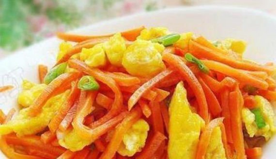 美食:椒盐大虾,麻油猪手鸭,四宝猪肚汤,辣炒胡萝卜丝