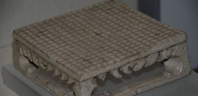  秘密|棋海拾珠｜古墓中的棋盘，究竟藏着多少秘密