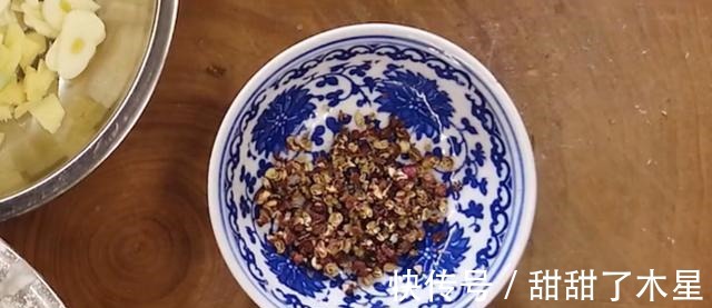 今天给大家分享一道湖南经典名菜，外焦里嫩、麻辣香浓，太好吃了！