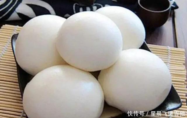 做馒头时，只加酵母是错误的，牢记3个小窍门，馒头香软又好吃