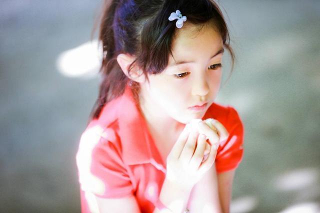 皮肤|最美婴儿走红,一出生就长得这么好看,网友:我愿意等她长大