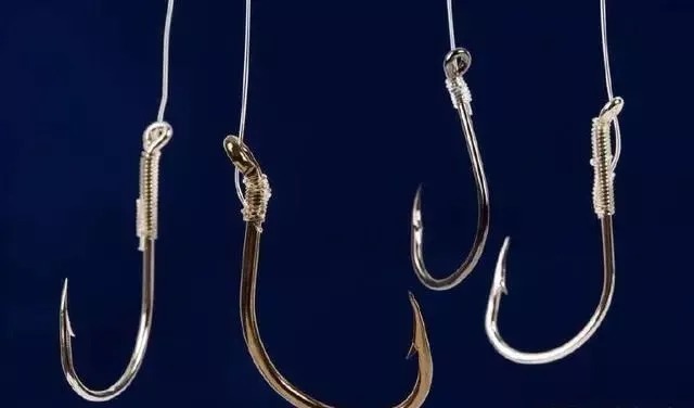 野钓鲫鱼用几号鱼钩合适？原来很多钓友都用错了，难怪“空军”