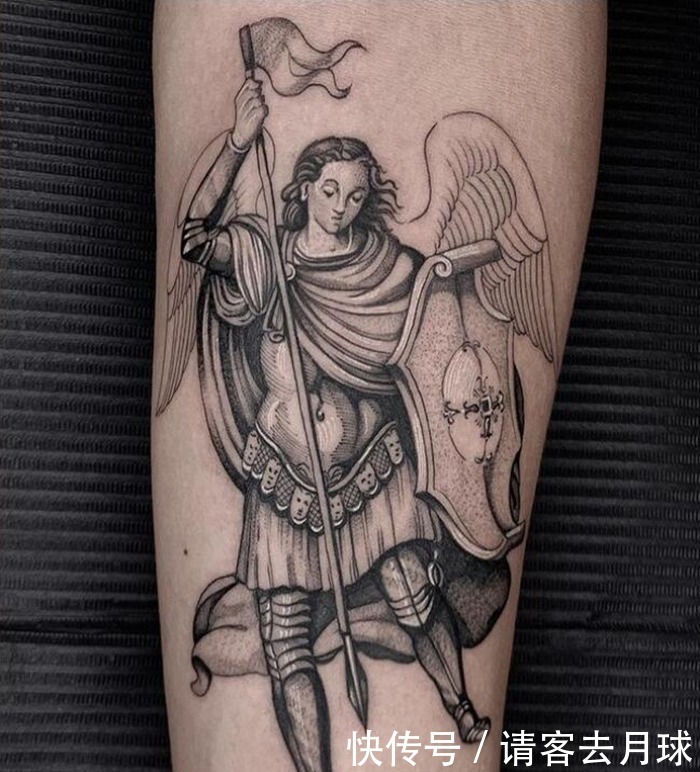 线条|每一根线条它们都在认真的表达自己 好看的线条结构纹身(一)