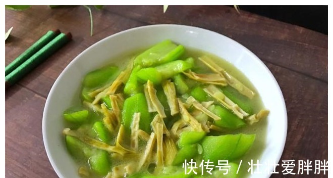 扁尖笋|上班族的日常晚餐，花30分钟做了三个菜，端上桌，连汤都没剩！