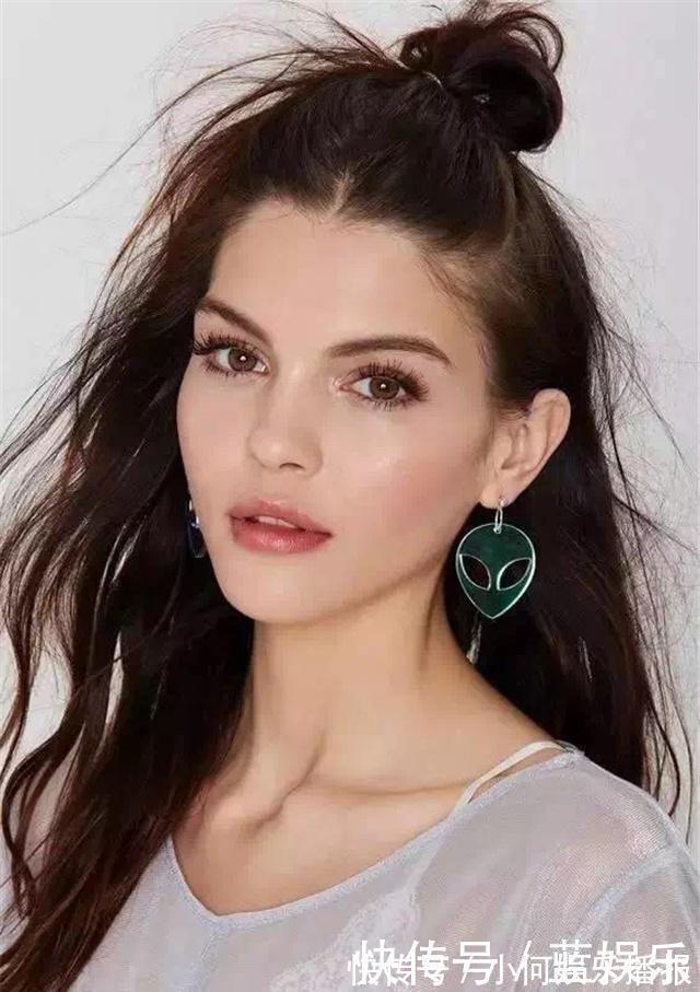 麻花辫|散着头发没精神,想要提升气质,建议把头发扎起来,好看又迷人