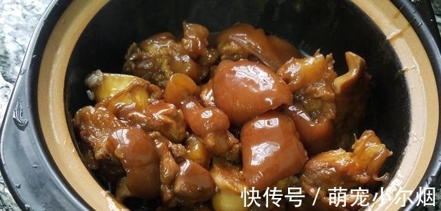 酱焖猪脚的做法,鲜香美味又下饭,味道很棒的一道家常菜