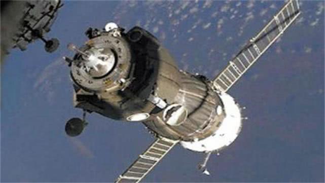 世界各国 令人痛心3名太空英雄血管破裂而亡,用生命给世界留下教训