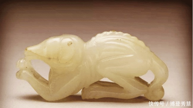 寓意|雷达厂修理时,爆破出一战国古墓,墓主口含蝉玉,寓意颇深!