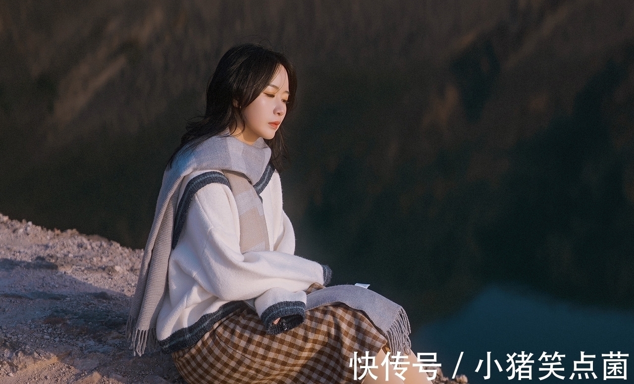 诗笺#诗·十首丨香窗一束黄花瘦,又恐琼楼寄远愁