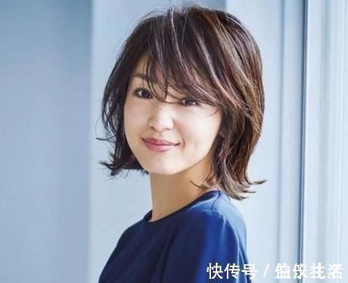 满头 五六十岁的女人,剪短发要怎么烫?选择这两种烫发方式,不显老