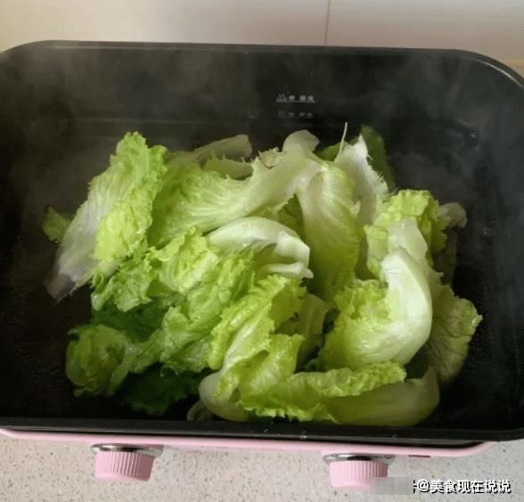 减肥|晚上经常吃这菜,体重悄悄往下掉,低热量低脂肪,5分钟就能搞定