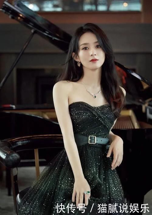 特征 脸上有这3个特征的女生,尽量避开披发散发,露出你的五官更漂亮