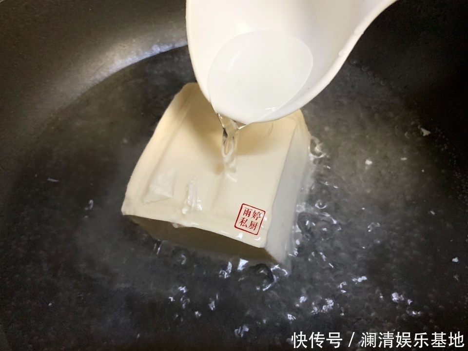 不管炖什么鱼，都不要加这“2种调味料”，做不对鱼汤又腥又难喝
