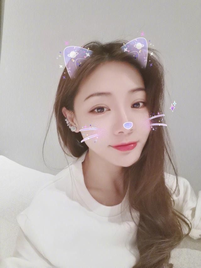 “唐悠悠”邓家佳居家变厨师,食美人更美