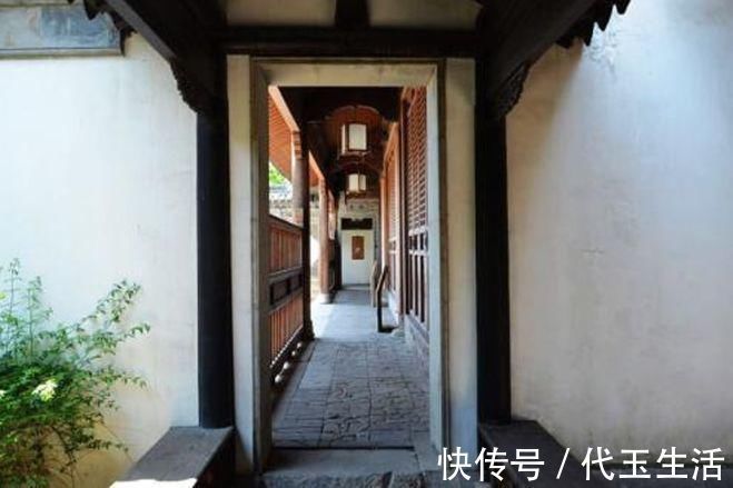 豪宅|江南一稀世豪宅：全都用“帝王木”搭建，此木200年才长成一棵！