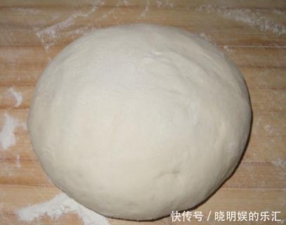 技巧|怎样把饼烙的轻薄?掌握一个小技巧,一次做10张,个个比纸还薄!