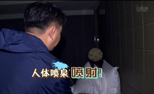 《极挑7》开播再遭吐槽,抄袭男人帮玩过的游戏,王迅最惨惹人心疼!