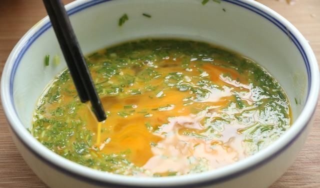 比手抓饼简单,比油条健康,简单易做,早餐吃太好了,家人都爱吃