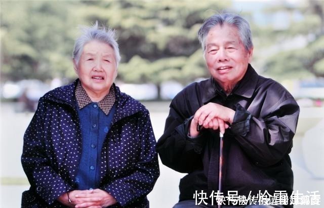 空壳子#88岁著名书法家,因不满丑书当道,主动写声明退出书协