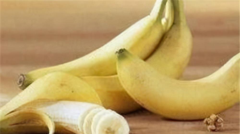 睡眠质量|女性过了40岁,推荐常吃3种食物,润肤补血,排除子宫毒素