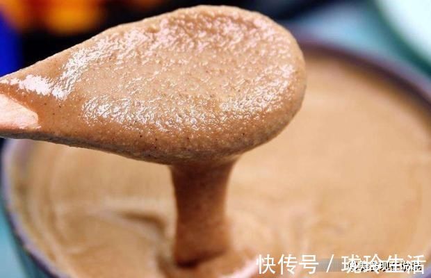 香油|芝麻酱如何调稀,用水还是油?老厨子教你这样做,丝滑细腻味道香