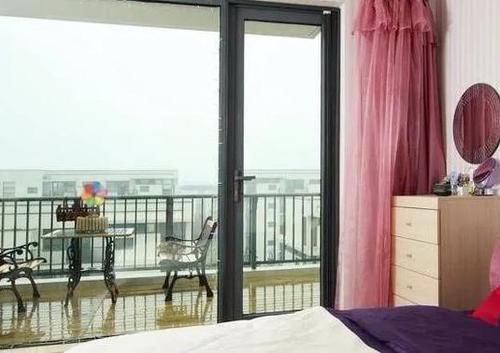 小区|不顾家人反对买下小区顶楼，亲戚：第一次见这样的玄关，太美了！