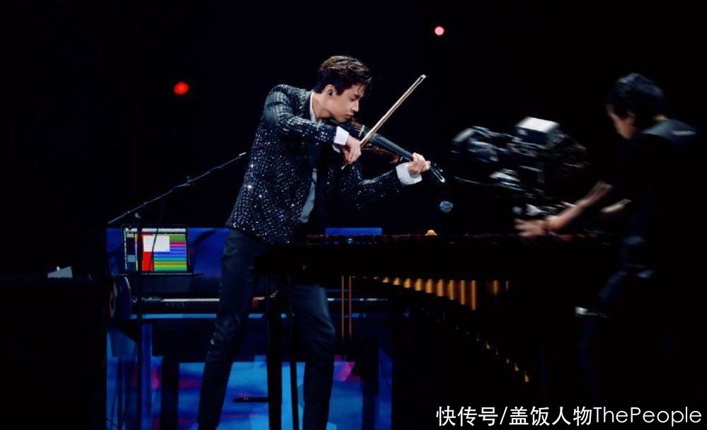 队长|当完音乐导师，又当街舞队长，被骂油腻的他够格吗？