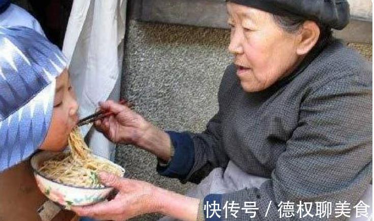 孙子|外孙和孙子有什么区别?老人道出真心话,听完有点扎心