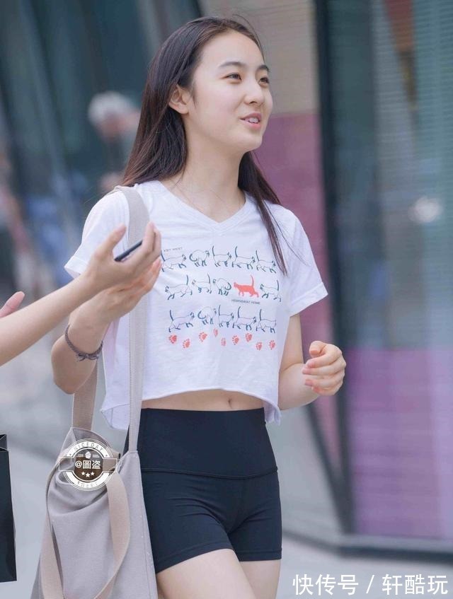 穿搭 个性独特的瑜伽裤穿搭稳重有气质,轻盈舒适又优雅,活力减龄!