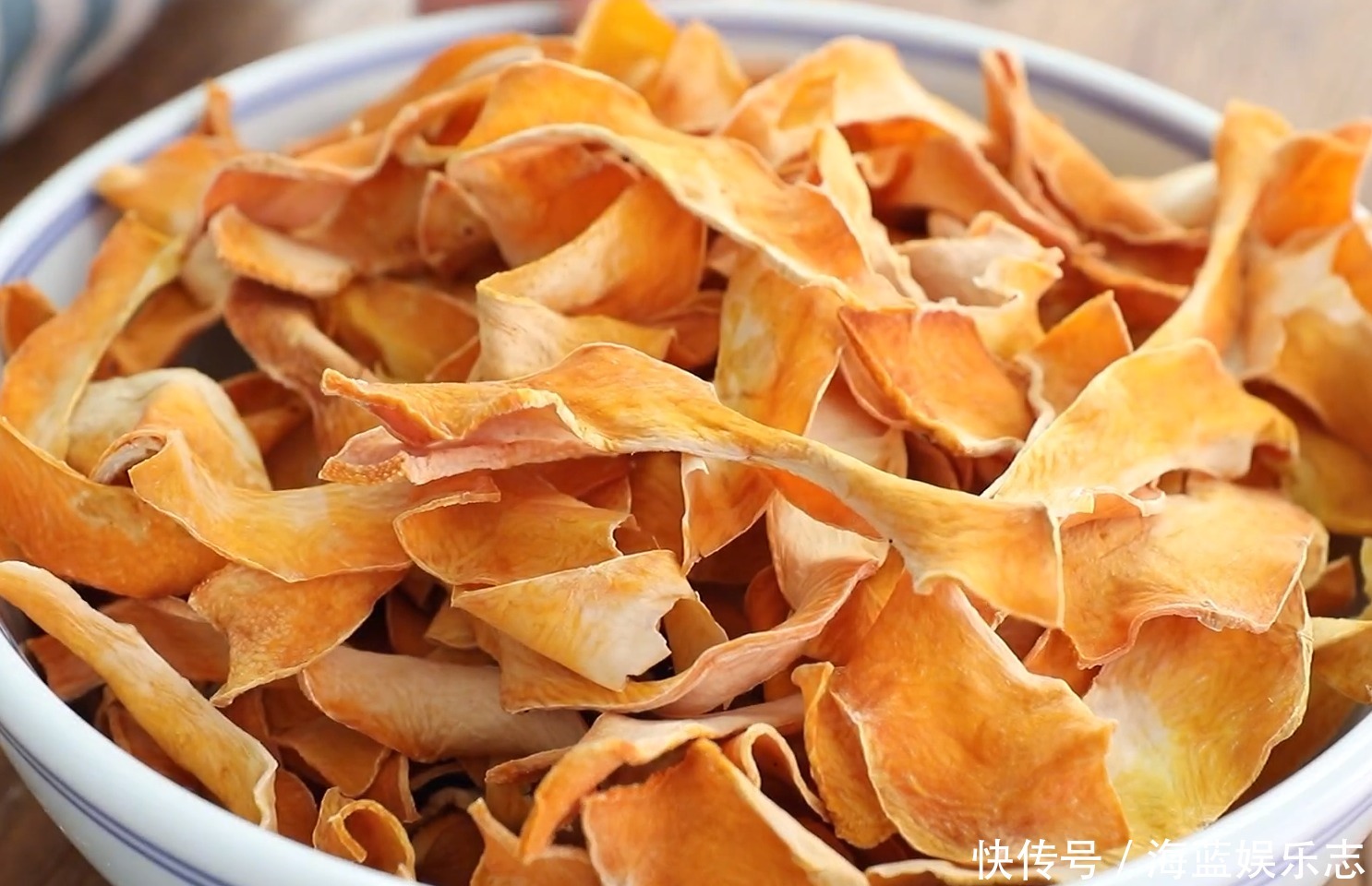 牛肉干|南瓜最新吃法,比辣条卫生,比牛肉干还有嚼劲,做法简单吃着过瘾