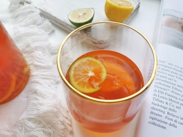 食材|自制夏日饮品，简单又好喝，3种食材煮一煮就可以，清热解暑