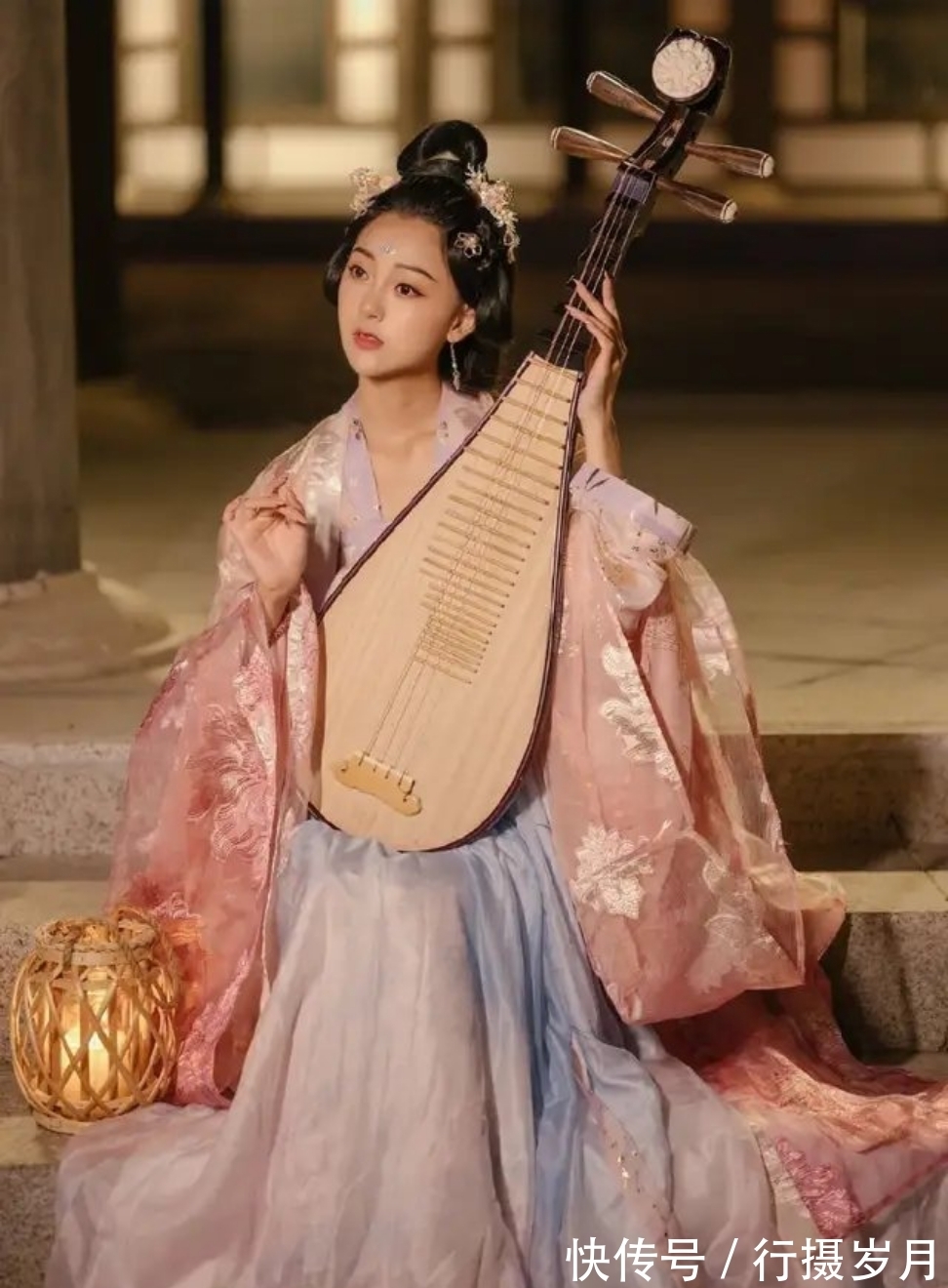 花魂$落花泣忧伤,思离苦断肠