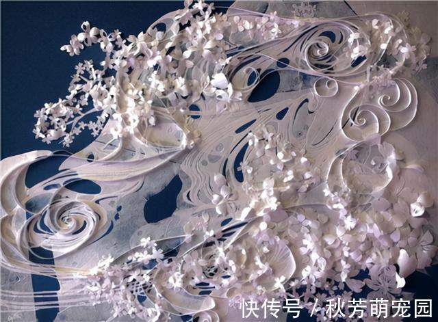 光影@日本妹子把白纸刻成玻璃杯,连水珠都能看见,裸眼3D还能这么玩?