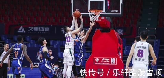 王哲林|又爆了!单场22分20板!再见易建联!他才是中国第一内线