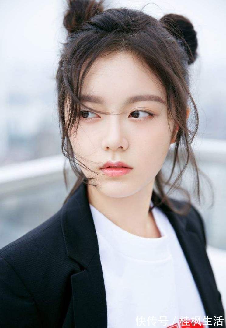 叫王源没礼貌,叫哥哥不合适,听到赵今麦的称呼怪不得人缘好