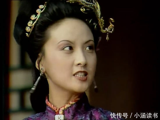 贾宝玉|王熙凤为何喜欢黛玉不喜欢宝钗她说的一句俏皮话,透露了答案