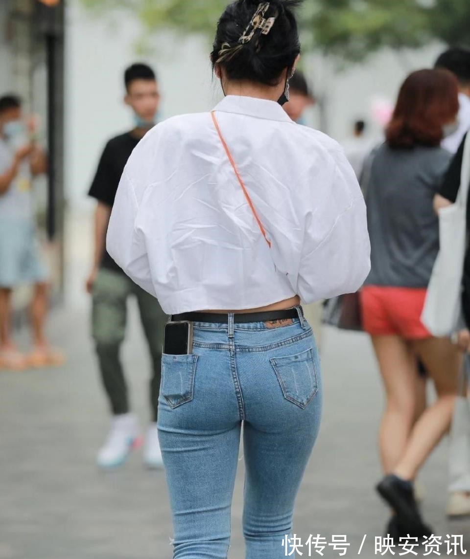 身段 很自信的80后贵妇,气场是那么的高级!是爸爸爸爸很喜欢的类型