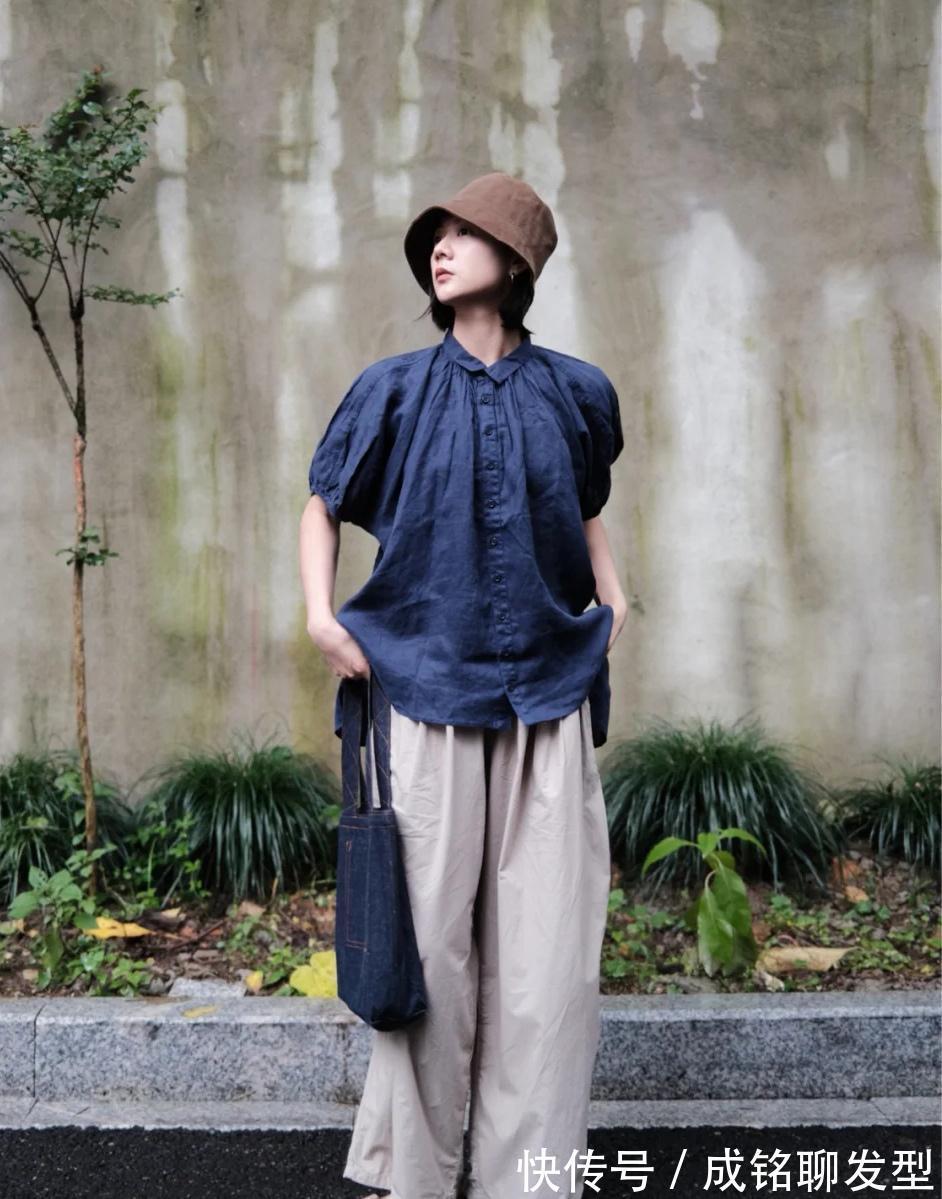 宽松|今夏流行“奶奶风”穿搭,清新随意又百搭的单品,减龄又显气质
