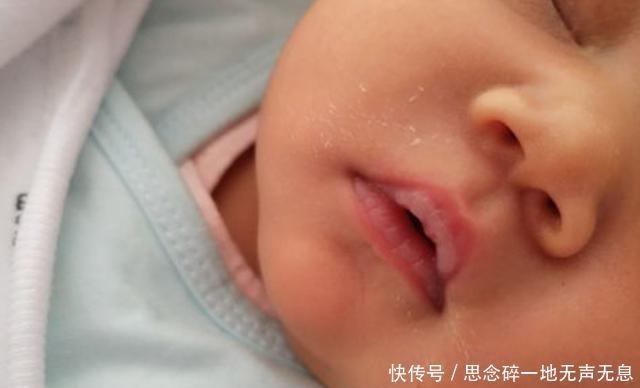 小宝宝|为什么半岁之前孩子不能喝水在什么前提下,可以给孩子喝水呢!