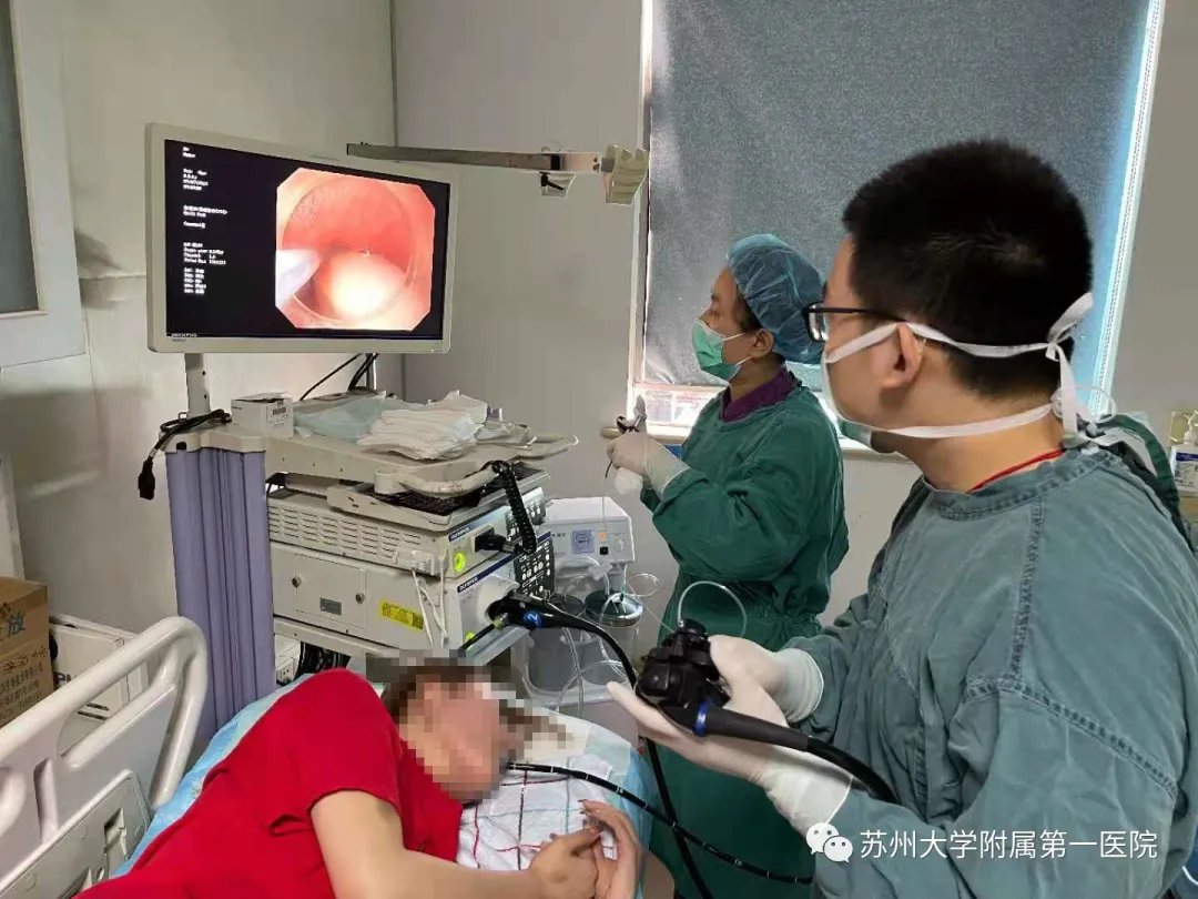 男子|男子用牙刷取异物，不成想误吞牙刷成更大异物