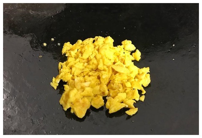 宅家不出门，教你做特色面条，不切不擀，用手一搓，1碗不够吃