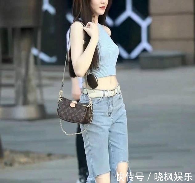 裤子 要个性还是选“破洞裤”,时髦又显瘦,轻松穿出高级感!