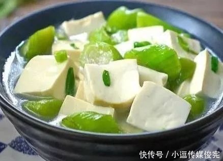 此物|豆腐和此物一起炖,比鸡汤还鲜,比骨头汤还补,补钙质,水嫩肌肤