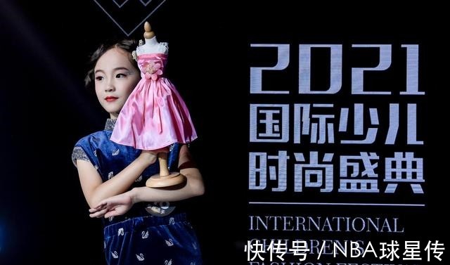 童星们|第一童星深圳总决赛,星光熠熠照亮童星梦想,华服绽放鹏城之光!