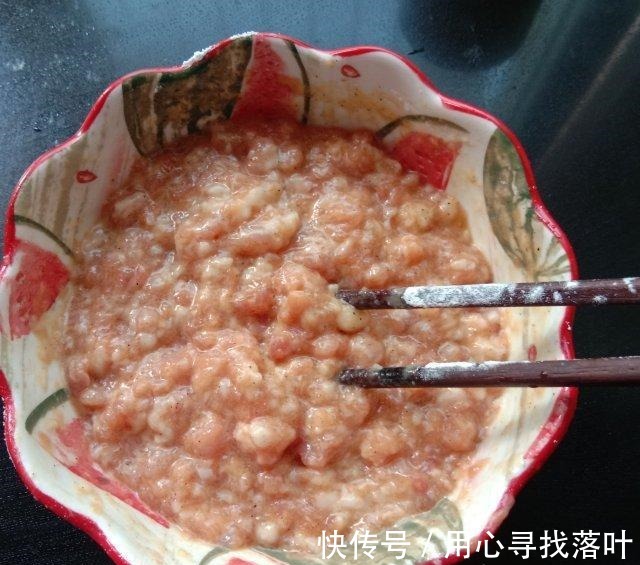 口蘑菜心|口蘑菜心肉丸汤,营养丰富,汤鲜味美!