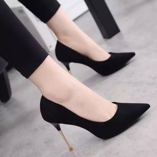 高跟鞋 职场上的女人穿细跟高跟鞋,让你既有女人味又有气场